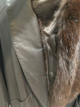 Load image into Gallery viewer, Vintage Brown Leather Fur Collar Coat
