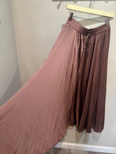 Load image into Gallery viewer, Mauve Satiny Maxi Skirt
