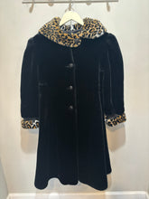Load image into Gallery viewer, Vintage Leopard Hood Faux Fur Coat
