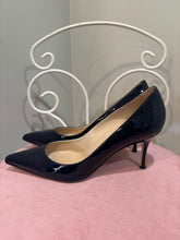 Load image into Gallery viewer, Manolo Blahnik Blue Patent Leather Shoes
