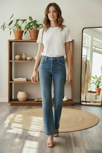 Load image into Gallery viewer, Reformation Medium Wash Jeans

