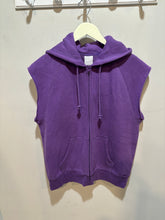 Load image into Gallery viewer, TNA Cozy Purple Fleece Vest

