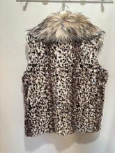 Load image into Gallery viewer, Vintage Adrienne Landau Faux Fur Vest
