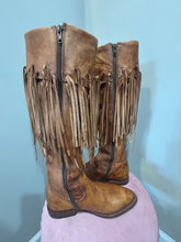 Load image into Gallery viewer, Bed|Stu Tan Leather Fringe Boots
