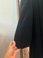 Load image into Gallery viewer, Vintage Black Velvet Duster Coat
