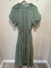 Load image into Gallery viewer, Madewell Green Floral Maxi Dress
