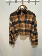 Load image into Gallery viewer, Zaful Tan Plaid Cropped Sherpa Top
