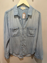 Load image into Gallery viewer, Cloth &amp; Stone Lightwash Chambray Tops
