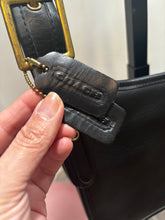 Load image into Gallery viewer, Vintage Coach Black 90s Turn Lock Flap Leather Bag
