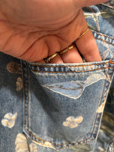 Load image into Gallery viewer, Light Wash Floral Wide Leg Jeans
