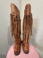 Load image into Gallery viewer, Bed|Stu Tan Leather Fringe Boots
