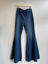 Load image into Gallery viewer, Free People Medium Wash Flare Jeans
