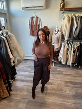 Load image into Gallery viewer, Uniqlo Brown 2Piece Culottes Set
