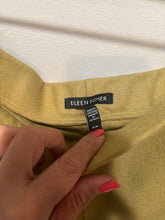 Load image into Gallery viewer, Eileen Fisher Green Wool Pants
