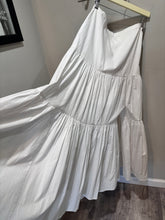 Load image into Gallery viewer, White Tiered Maxi Skirt
