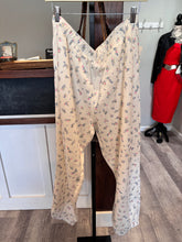 Load image into Gallery viewer, White Floral 2 Piece Sweatsuit
