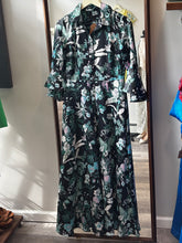 Load image into Gallery viewer, Banana Republic Green Floral Maxi Dress
