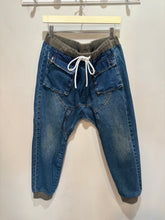 Load image into Gallery viewer, One Teaspoon Medium Washed Jogger Jeans
