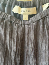 Load image into Gallery viewer, Vince Navy Plisse Wideleg Pants
