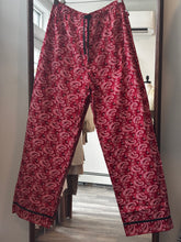 Load image into Gallery viewer, Red Bandana Pattern Pants
