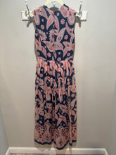 Load image into Gallery viewer, Vintage Blue Pattern Maxi Dress

