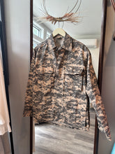 Load image into Gallery viewer, Vintage Green Camo 2 Piece Pants Set
