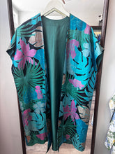 Load image into Gallery viewer, Vintage Silk Green Palms Kimono
