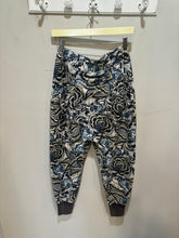 Load image into Gallery viewer, Free People Blue Pattern Jogger Pants
