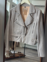Load image into Gallery viewer, BLANKNYC Grey Plaid Jacket
