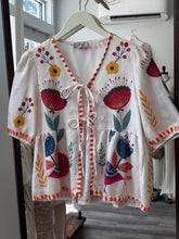 Load image into Gallery viewer, Floral Pattern Linen Blend Peplum Top
