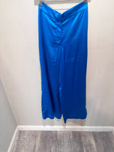 Load image into Gallery viewer, Royal Blue Satiny Wideleg Pants

