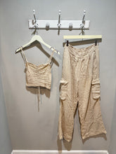 Load image into Gallery viewer, Aerie Tan Gauzie Cargo Pants
