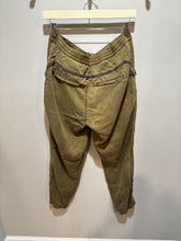 Load image into Gallery viewer, Anthropologie Green Embroidered Pants
