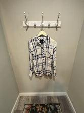 Load image into Gallery viewer, Rails Blue White Plaid Buttondown Shirt
