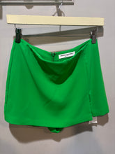 Load image into Gallery viewer, Amanda Uprichard Green Skirt Set
