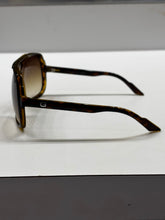 Load image into Gallery viewer, Vintage Gucci Brown Aviator Sunglasses
