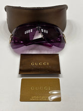 Load image into Gallery viewer, Vintage Gucci Pink Y2K Lavender Horsebit Sunglasses
