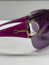 Load image into Gallery viewer, Vintage Gucci Pink Y2K Lavender Horsebit Sunglasses
