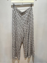 Load image into Gallery viewer, Cream Pattern Floral Wideleg Pants
