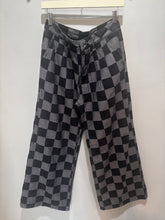 Load image into Gallery viewer, Black Grey Check Wideleg Pants
