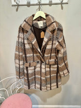 Load image into Gallery viewer, Tan Plaid Teddy Coat
