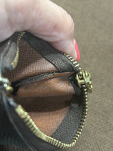 Load image into Gallery viewer, Louis Vuitton Monogram Key Chain
