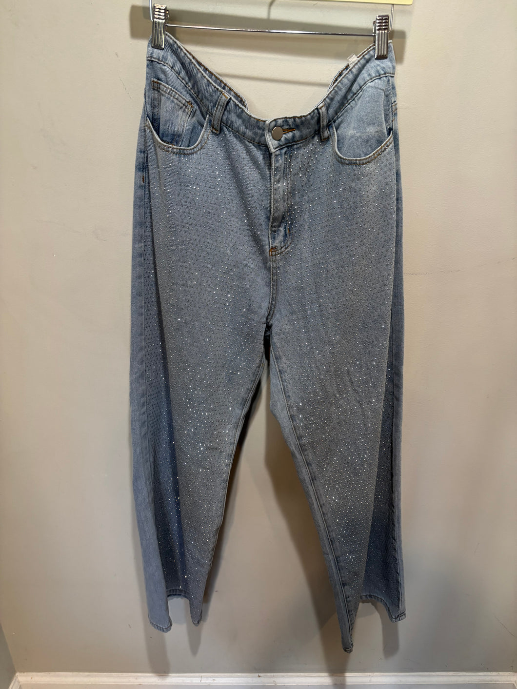 Light Wash Studded Wideleg Jeans