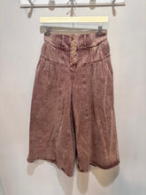 Load image into Gallery viewer, Fantastic Fawn Mauve Denim Wash Culottes
