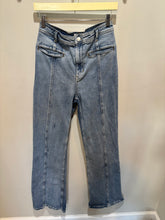 Load image into Gallery viewer, Free People Blue Star Pockets Jeans
