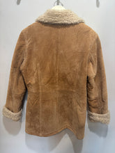 Load image into Gallery viewer, Vintage Avanti Tan Suede Sherpa Jacket
