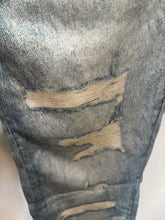 Load image into Gallery viewer, BlankNYC Light Wash Denim Print Pants
