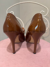 Load image into Gallery viewer, Manolo Blahnik Caramel Maryjane Patent Leather Shoes
