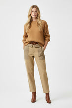 Load image into Gallery viewer, Frame Olive Foldover Pants
