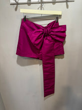 Load image into Gallery viewer, Anthropologie Avec Les Filles Pink Bow Skort
